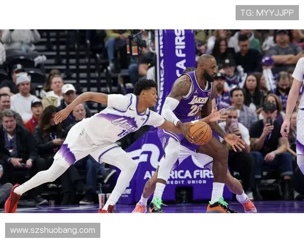 NBA赛况分析快船遭遇骑士强敌雷霆轻取开拓者湖人再胜爵士展现实力